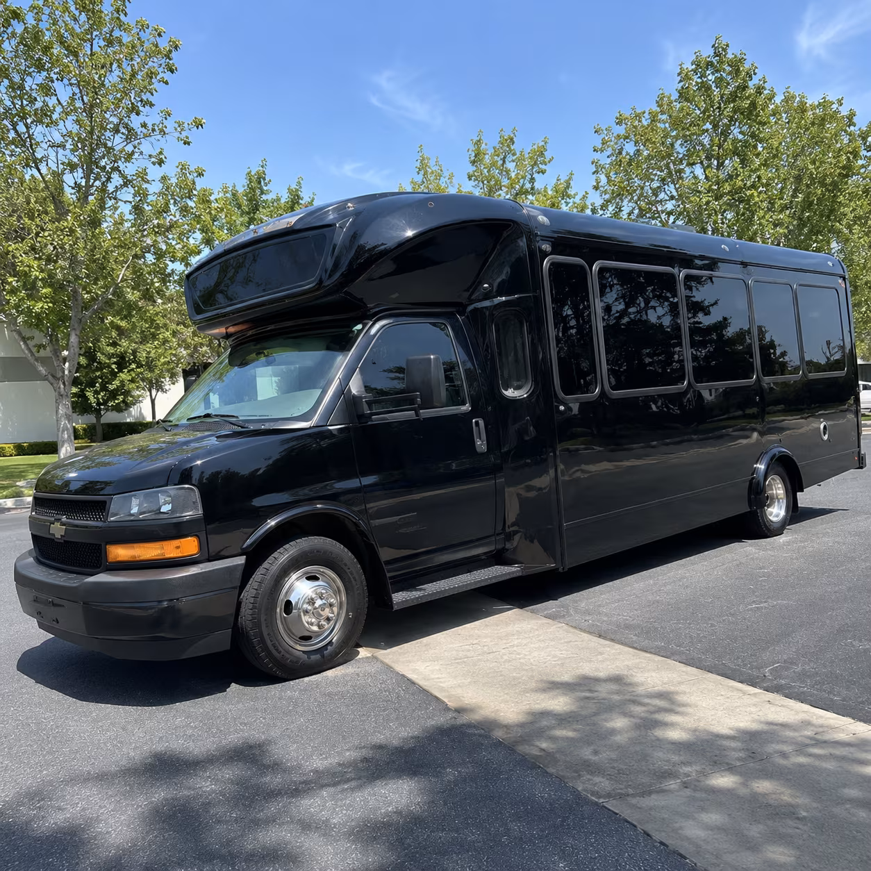 winston salem 15 passenger party bus